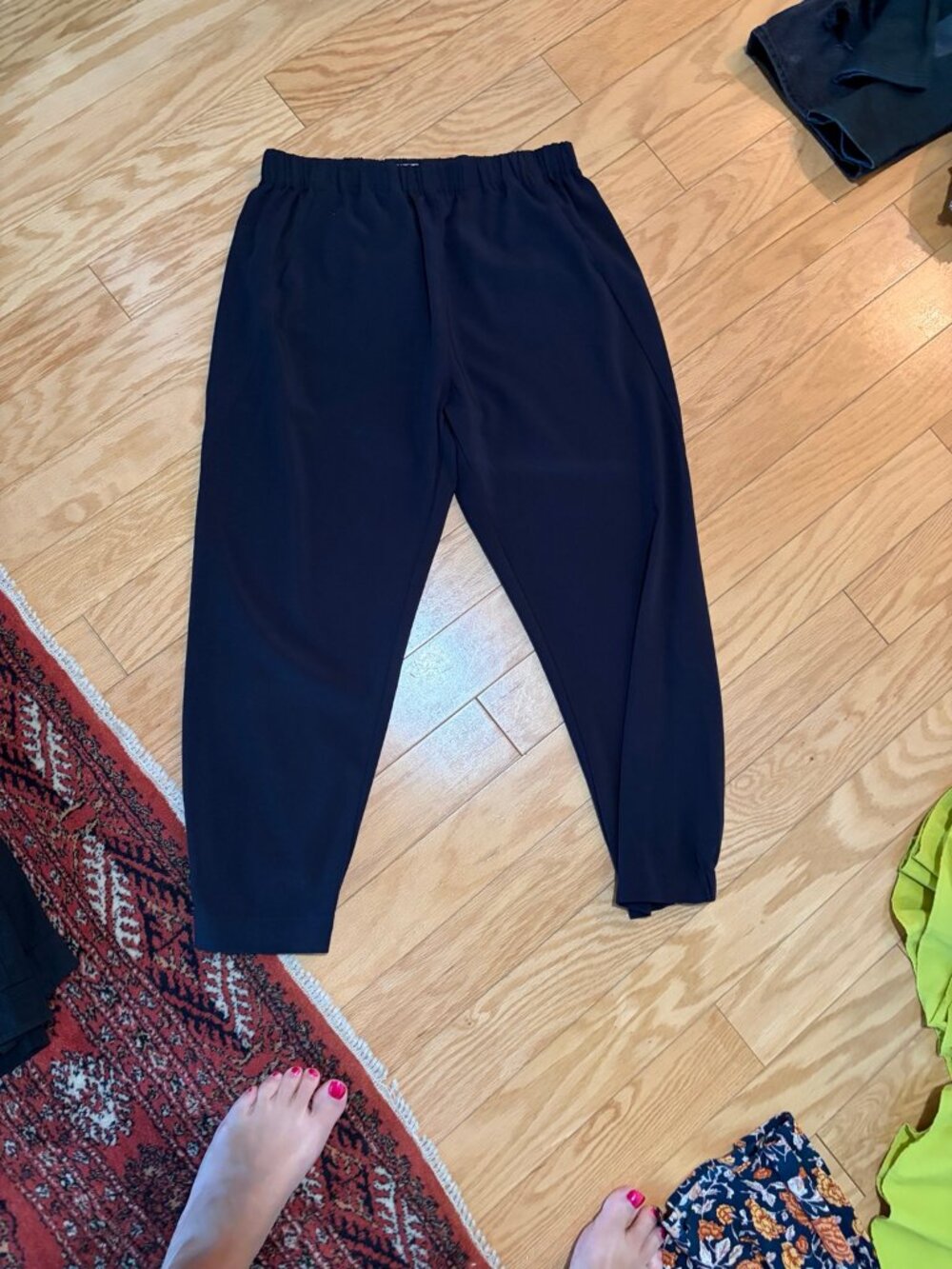 Dark Pull On Tapered Ankle Pants